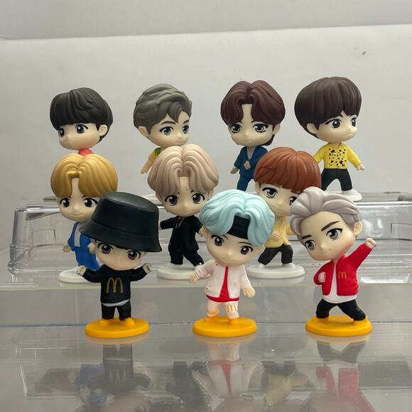 McDonald's Other - BTS McDonalds Figurine Set 2021 Complete HYBE Kpop Figures AM60
